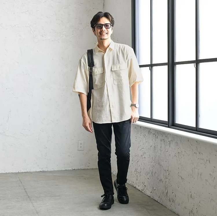 夏コーデに“物足りなさ”を感じたときはこのシャツがオススメ！