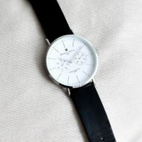 本革ベルト腕時計の画像