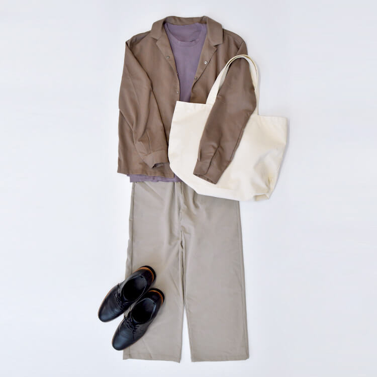 スモーキーパープルとブラウンのコーデ