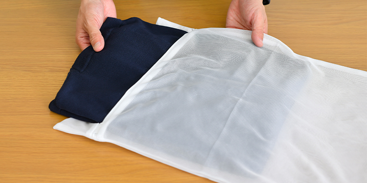 カーディガンのお手入れシーン