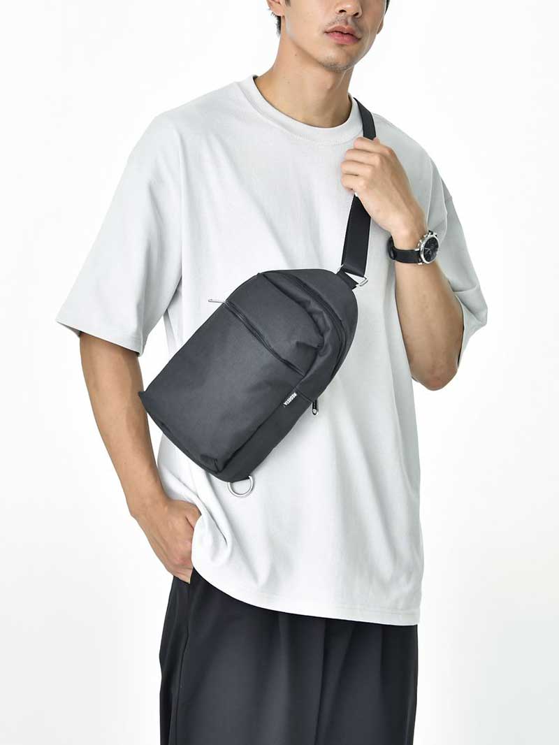 REGiSTA撥水加工ボディバッグサムネイル（ブラック）