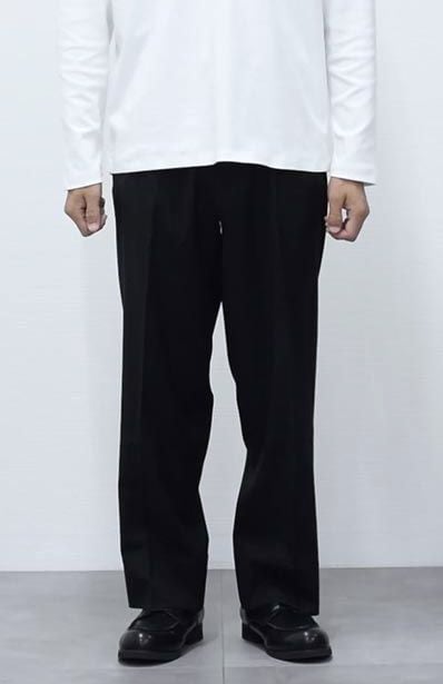 163cm・50kg の方が S を着用