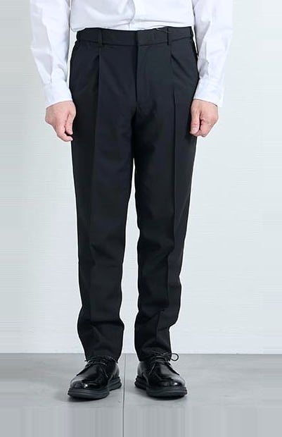 171cm・70kg の方が L を着用