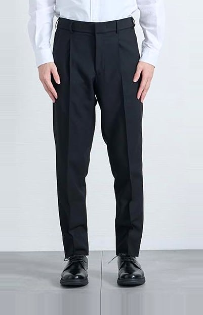 174cm・65kg の方が M を着用