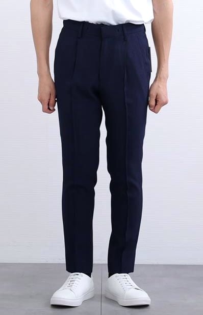 163cm・50kg の方が XS を着用