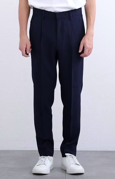 171cm・61kg の方が M を着用