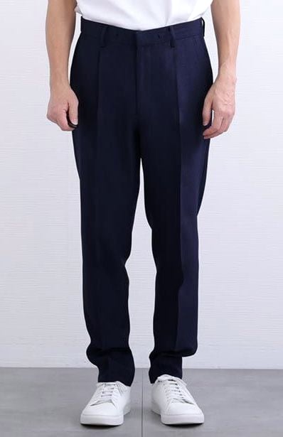 171cm・61kg の方が L を着用