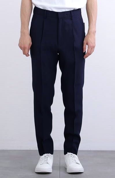 174cm・65kg の方が M を着用