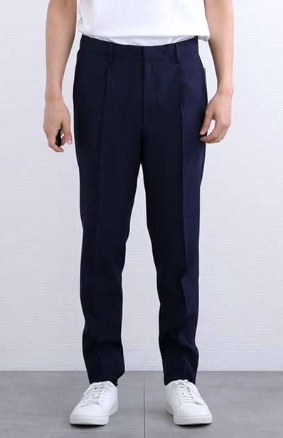 181cm・65kg の方が XL を着用