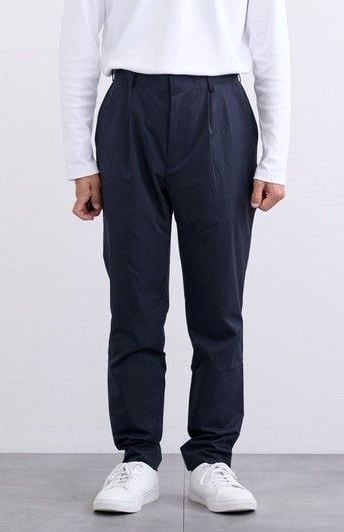 163cm・50kg の方が M を着用