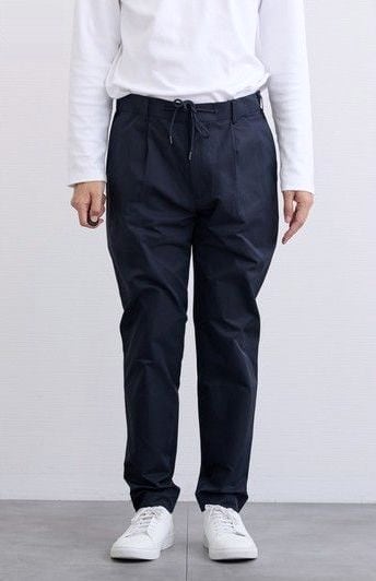 176cm・62kg の方が L を着用