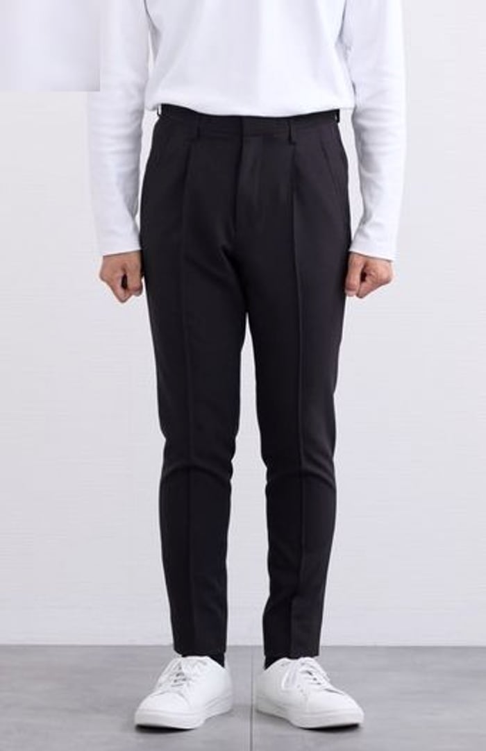 163cm・50kg の方が XS を着用
