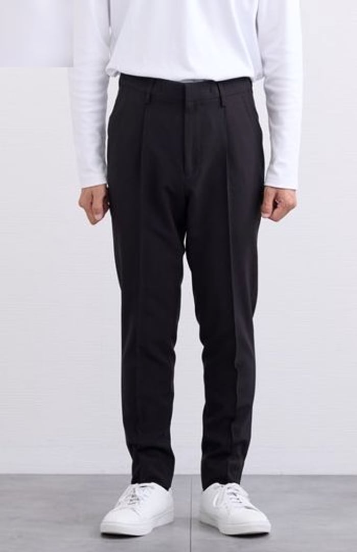 163cm・50kg の方が S を着用