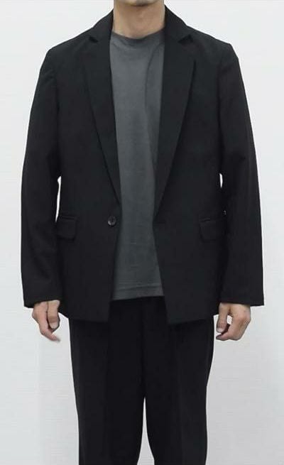 Sサイズを着用