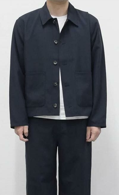 Lサイズを着用