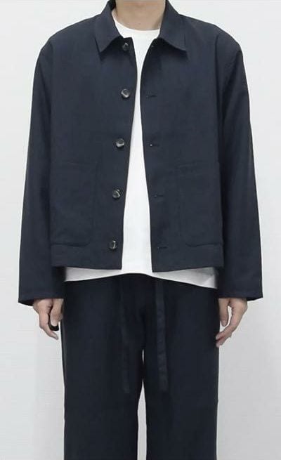 Lサイズを着用