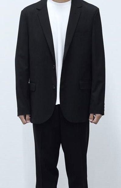 163cm・50kg の方が M を着用
