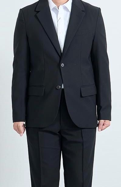 168cm・64kg の方が M を着用