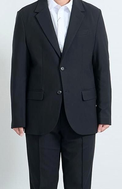 168cm・64kg の方が L を着用