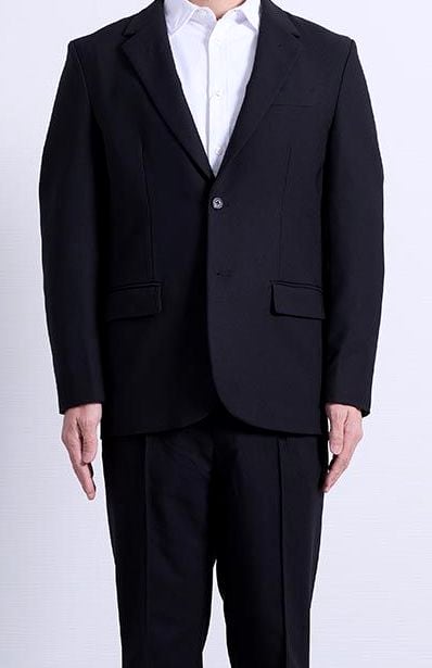 174cm・70kg の方が L を着用