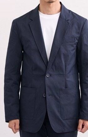 163cm・50kg の方が M を着用