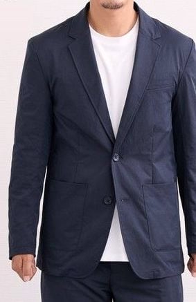 168cm・64kg の方が M を着用