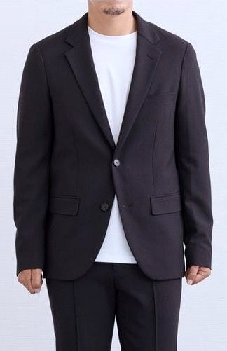 168cm・64kg の方が M を着用