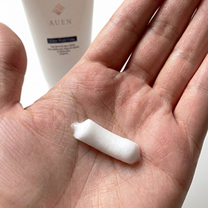 1回あたりの使用量：本品、約2cm