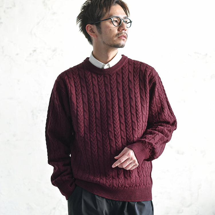 ケーブル編みニット セーター