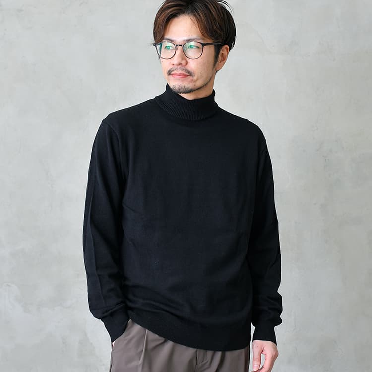 柔らかニット タートルネック セーター