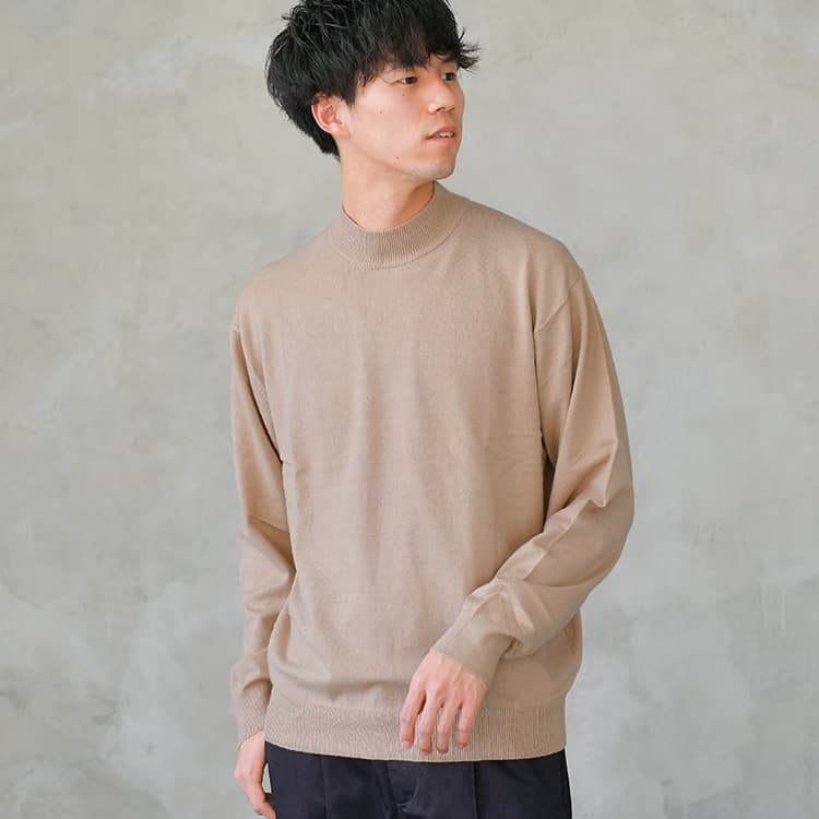 柔らかニット モックネック セーター