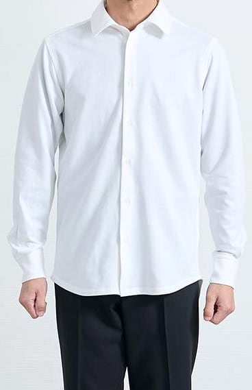 163cm・50kg の方が S を着用