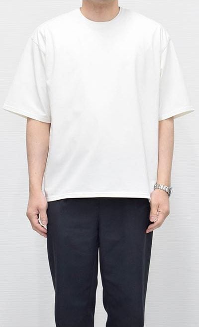 Lサイズを着用