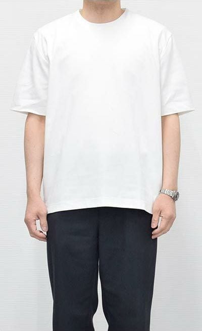 Lサイズを着用