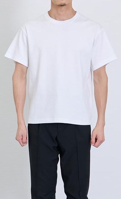 Sサイズを着用