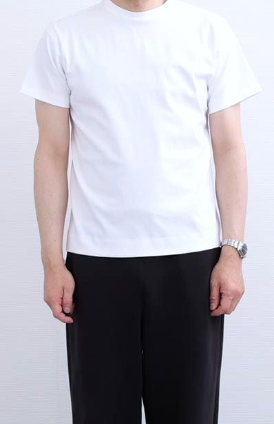 171cm・70kg の方が M を着用