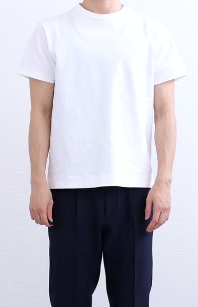 174cm・65kg の方が M を着用