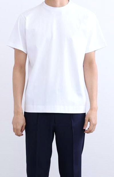 181cm・65kg の方が XL を着用