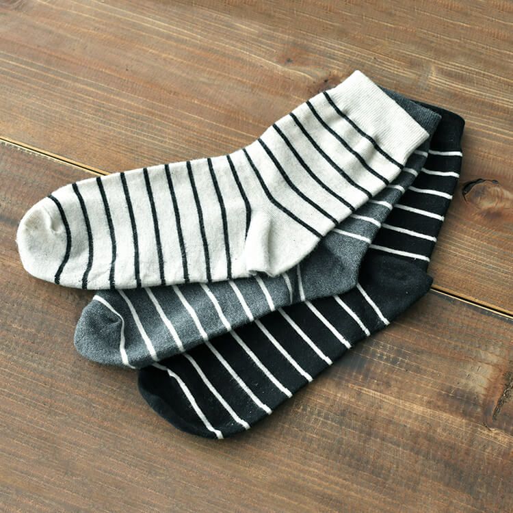 細ボーダーミドル丈ソックス 【返品交換不可】