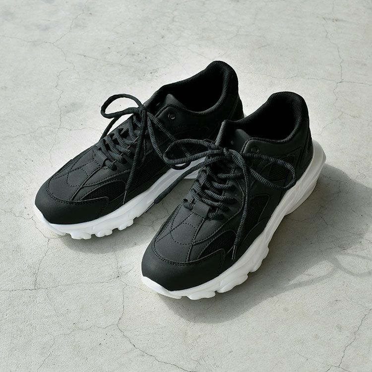 ダッドスニーカー