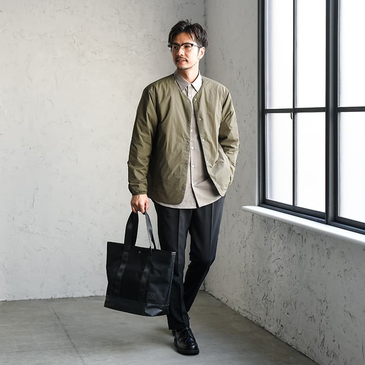 カーキ✕ベージュの落ち着いた雰囲気がイイ！秋のデートコーデ