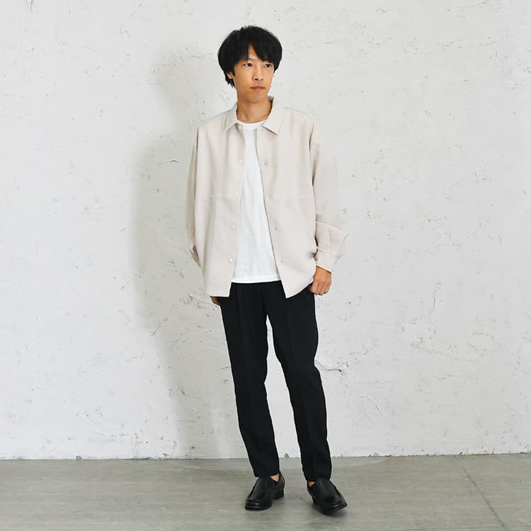 ゆったりシルエットが得意なナチュラルさんが着こなすシャツコーデ