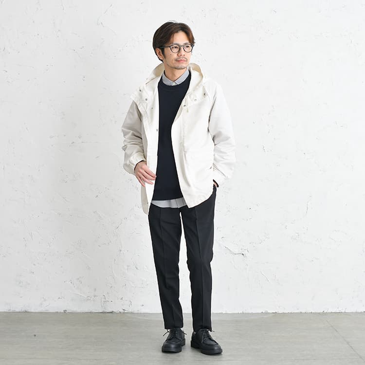 30代 40代メンズ必見 白パーカーを使ったおすすめコーデを紹介 お洒落に思われるためのコツとは 30代 40代メンズ必見 白パーカーの魅力とおすすめコーデを大公開 30代 40代 50代からのメンズファッション通販dcollection