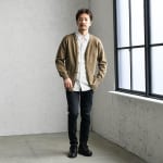 ゴールドオリーブのカーディガンを着たコーデ