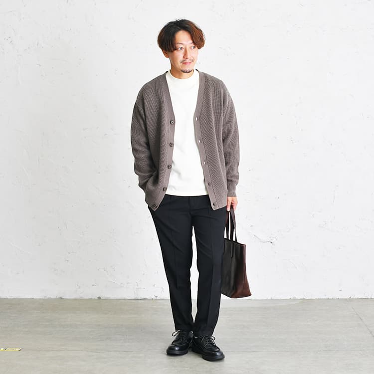 エレガントさんの上品な雰囲気をUPさせるカーディガン
