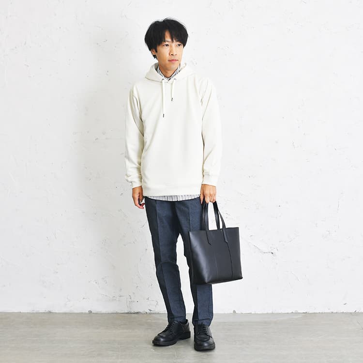 フレッシュさんのパーカーコーデにぴったりなシャツ