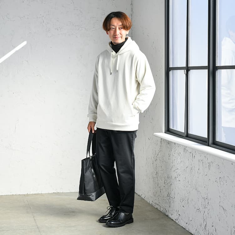 まったり過ごすデートにぴったりなカジュアルスタイル