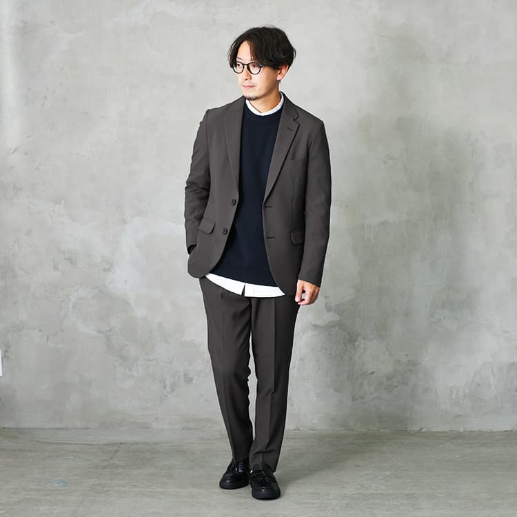 オフィスやデートにぴったり！エレガントさんのジャケットコーデ