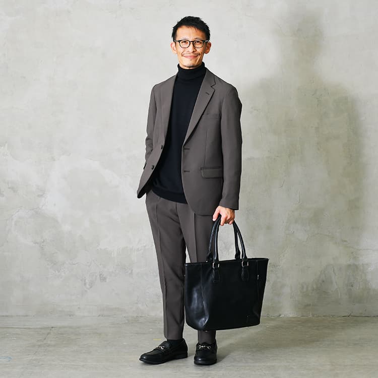 黒✕ブラウンの落ち着いた雰囲気はオフィスにぴったり