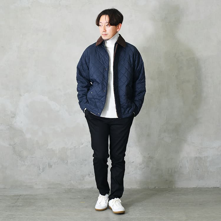 白スニーカーを使ったメンズコーデ